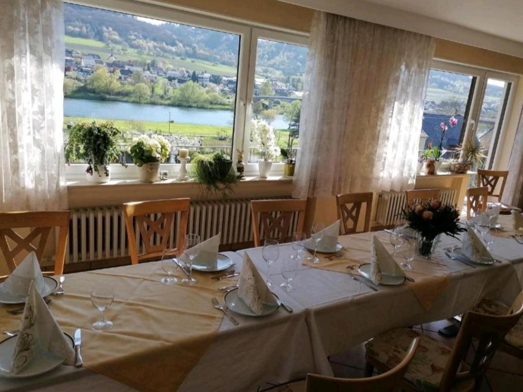 Chateau-De-La-Moselle Kinheim Eksteriør billede